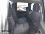 2010 Chevrolet Colorado 1LT z VIN 1GCDSCDE0A8125747, wystawiony jako IAAI lot #41634604 z przebiegiem 120 215 mil mil oraz . Historia ofert i sprzedaży dostępna na DreamBid. Obrazek 8.