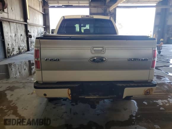 2013 Ford F-150 XL z VIN 1FTFW1ET2DFC47928, wystawiony jako Copart lot #62064415 z przebiegiem 126 527 mil mil oraz Szkoda całkowita • Salvage title. Historia ofert i sprzedaży dostępna na DreamBid. Obrazek 6.