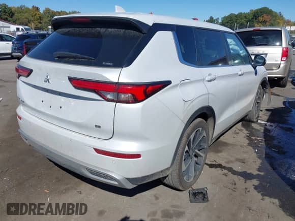 2024 Mitsubishi Outlander SE с VIN JA4J4VA82RZ026354, выставлен на аукционе IAAI как лот 43492304 с пробегом 54 791 миль миль и . История ставок и продаж доступна на DreamBid. Изображение 4.