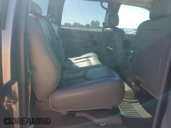 2007 Chevrolet Silverado 1500 LT3 с VIN 2GCEC13Z171101852, выставлен на аукционе Copart как лот 49227455 с пробегом 79 037 миль миль и Списание • Salvage title. История ставок и продаж доступна на DreamBid. Изображение 10.
