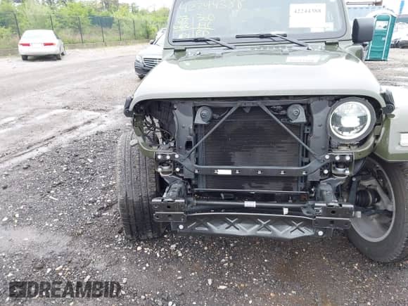 2023 Jeep Wrangler Sahara with VIN 1C4JJXP64PW684210, listed as a IAAI auction lot 42244388 with 23,622 mi miles and . Bid and sale history available at DreamBid. Image 18.