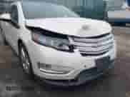 2011 Chevrolet Volt z VIN 1G1RD6E44BU102707, wystawiony jako IAAI lot #41094259 z przebiegiem 64 975 mil mil oraz . Historia ofert i sprzedaży dostępna na DreamBid. Obrazek 6.