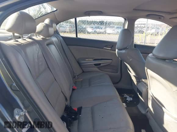 2010 Honda Accord EX-L z VIN 1HGCP2F82AA032589, wystawiony jako IAAI lot #41208993 z przebiegiem 206 670 mil mil oraz . Historia ofert i sprzedaży dostępna na DreamBid. Obrazek 8.