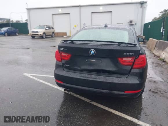 2014 BMW 3 Series 328i Gran Turismo xDrive с VIN WBA3X5C56ED556632, выставлен на аукционе IAAI как лот 41962313 с пробегом 99 512 миль миль и . История ставок и продаж доступна на DreamBid. Изображение 16.