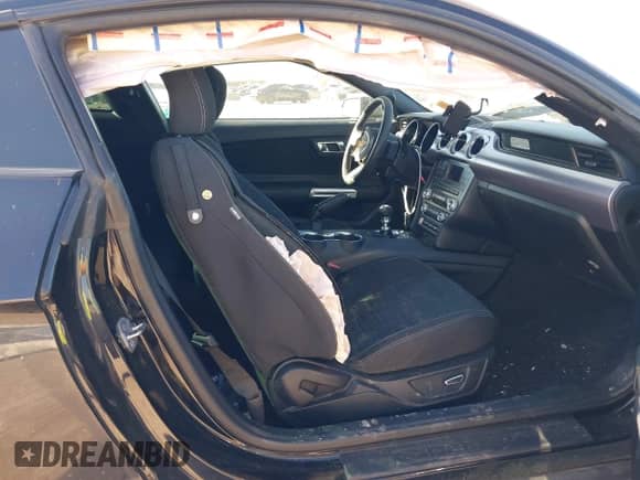 2017 Ford Mustang GT z VIN 1FA6P8CF6H5275932, wystawiony jako IAAI lot #42812292 z przebiegiem 62 411 mil mil oraz . Historia ofert i sprzedaży dostępna na DreamBid. Obrazek 5.