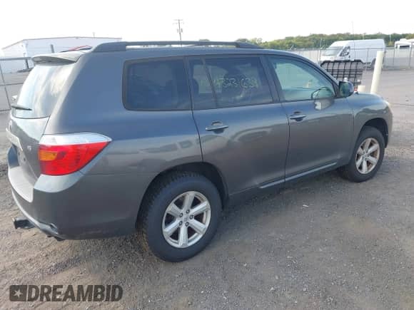 2008 Toyota Highlander z VIN JTEDS41A582050155, wystawiony jako IAAI lot #43231639 z przebiegiem 288 540 mil mil oraz . Historia ofert i sprzedaży dostępna na DreamBid. Obrazek 4.
