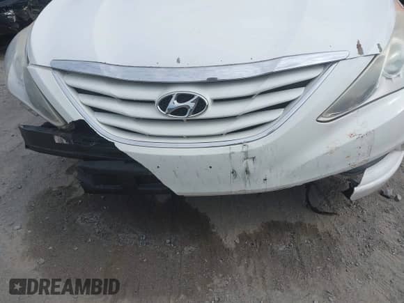 2012 Hyundai Sonata GLS z VIN 5NPEB4AC1CH490701, wystawiony jako IAAI lot #42879419 z przebiegiem 133 649 mil mil oraz . Historia ofert i sprzedaży dostępna na DreamBid. Obrazek 6.