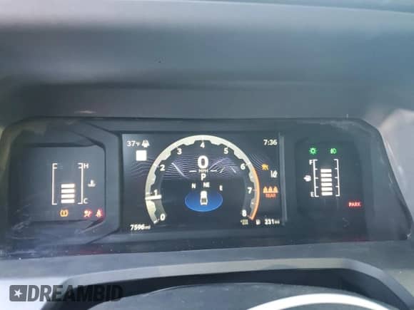 2024 Toyota Tacoma SR5 z VIN 3TYLB5JN6RT040080, wystawiony jako Copart lot #86147085 z przebiegiem 7 596 mil mil oraz Szkoda całkowita • Salvage title. Historia ofert i sprzedaży dostępna na DreamBid. Obrazek 9.
