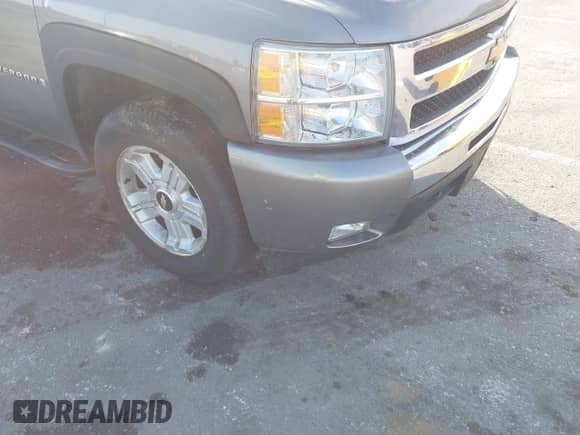 2007 Chevrolet Silverado 1500 1LT с VIN 2GCEK19J971606476, выставлен на аукционе IAAI как лот 43516077 с пробегом 107 501 миль миль и . История ставок и продаж доступна на DreamBid. Изображение 6.
