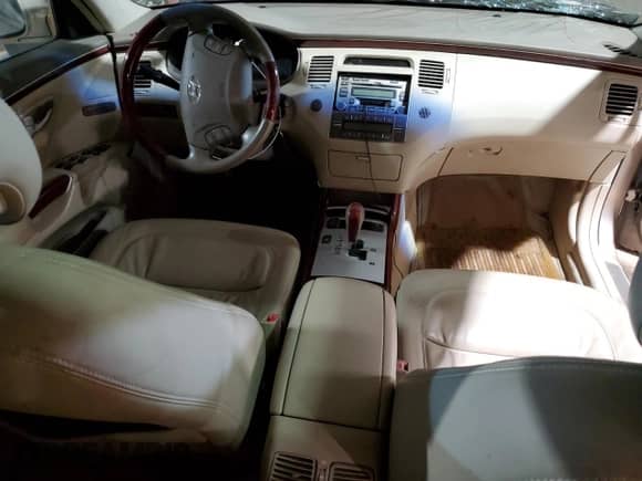 2006 Hyundai Azera SE z VIN KMHFC46F86A128070, wystawiony jako Copart lot #88057915 z przebiegiem Nie podano mil oraz Szkoda całkowita • Salvage title. Historia ofert i sprzedaży dostępna na DreamBid. Obrazek 8.