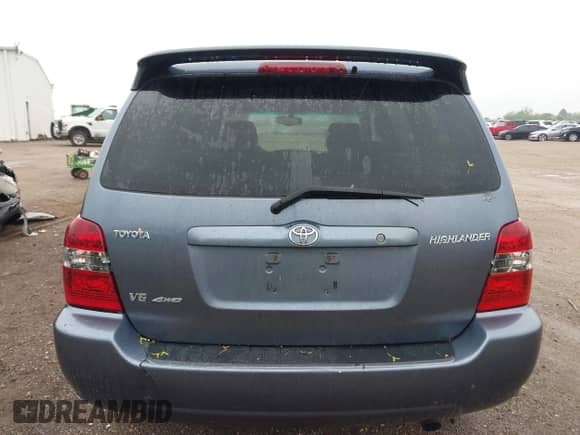 2005 Toyota Highlander с VIN JTEEP21A350069286, выставлен на аукционе IAAI как лот 42313920 с пробегом 206 847 миль миль и . История ставок и продаж доступна на DreamBid. Изображение 16.