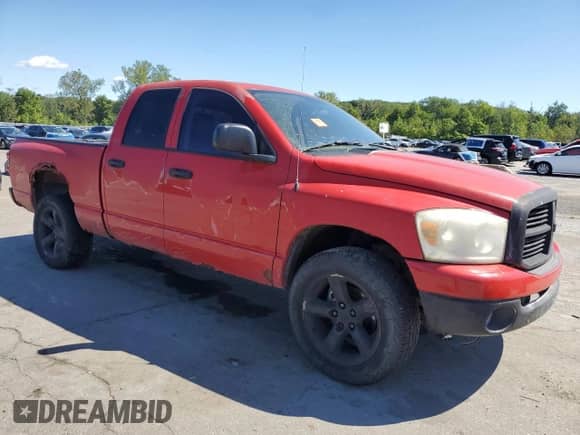 2008 Dodge 1500 SLT with VIN 1D7HU18N18J221342, listed as a Copart auction lot 70409375 with 198,564 mi miles and Clean title. Bid and sale history available at DreamBid. Image 4.