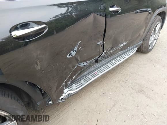 2022 Mercedes-Benz GLS 450 с VIN 4JGFF5KE9NA641773, выставлен на аукционе IAAI как лот 43294115 с пробегом 37 840 миль миль и . История ставок и продаж доступна на DreamBid. Изображение 17.