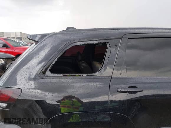 2020 Jeep Grand Cherokee Trackhawk with VIN 1C4RJFN9XLC419054, listed as a IAAI auction lot 42586248 with 42,206 mi miles and . Bid and sale history available at DreamBid. Image 17.