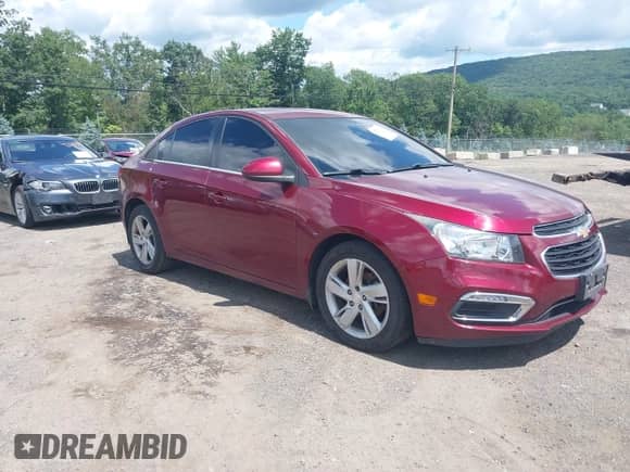 2015 Chevrolet Cruze Diesel z VIN 1G1P75SZ8F7201060, wystawiony jako IAAI lot #42753781 z przebiegiem 118 912 mil mil oraz . Historia ofert i sprzedaży dostępna na DreamBid. Obrazek 1.