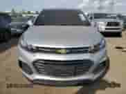 2019 Chevrolet Trax LS with VIN 3GNCJNSB8KL127341, listed as a Copart auction lot 82233535 with 102,166 mi miles and Clean title. Bid and sale history available at DreamBid. Image 5.