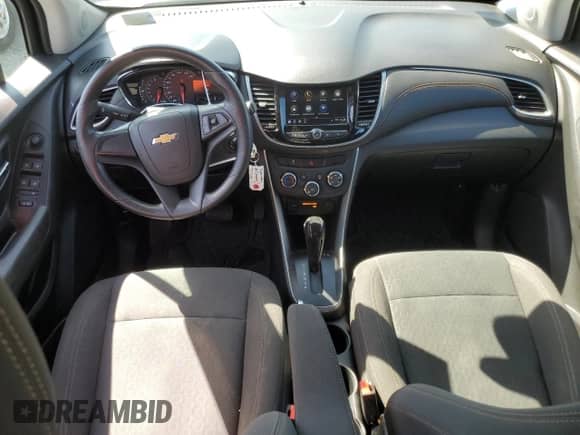 2019 Chevrolet Trax LS с VIN LSGCJKSB5KY002212, выставлен на аукционе Copart как лот 71207245 с пробегом 101 358 миль миль и Списание • Salvage title. История ставок и продаж доступна на DreamBid. Изображение 8.
