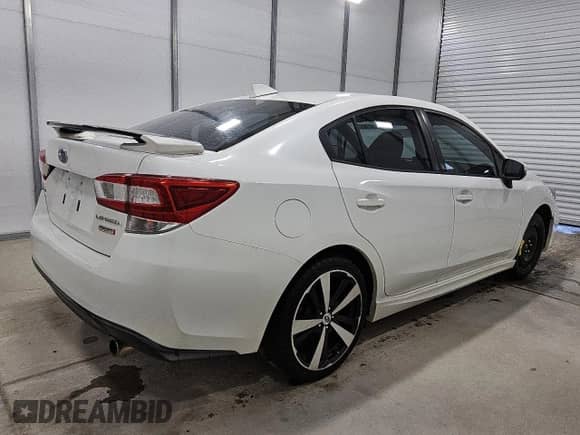 2017 Subaru Impreza Special Sports z VIN 4S3GKAK67H3606020, wystawiony jako Copart lot #70894715 z przebiegiem 108 730 mil mil oraz Czysty tytuł • Clean title. Historia ofert i sprzedaży dostępna na DreamBid. Obrazek 3.