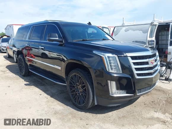 2020 Cadillac Escalade ESV с VIN 1GYS4GKJ2LR105967, выставлен на аукционе IAAI как лот 42751464 с пробегом 216 205 миль миль и . История ставок и продаж доступна на DreamBid. Изображение 1.