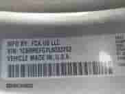 2020 Ram 1500 Big Horn z VIN 1C6RREFG7LN333762, wystawiony jako IAAI lot #42258907 z przebiegiem 51 558 mil mil oraz . Historia ofert i sprzedaży dostępna na DreamBid. Obrazek 9.