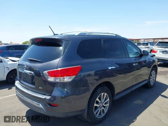2014 Nissan Pathfinder S z VIN 5N1AR2MN4EC719930, wystawiony jako IAAI lot #42392966 z przebiegiem 173 672 mil mil oraz . Historia ofert i sprzedaży dostępna na DreamBid. Obrazek 4.