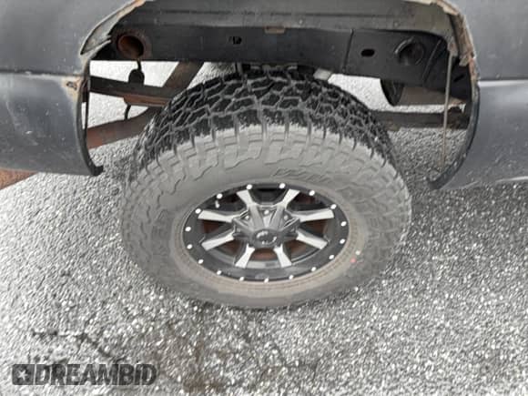2005 Chevrolet Silverado 1500 Z71 с VIN 2GCEK13T351262862, выставлен на аукционе Copart как лот 86544805 с пробегом 209 017 миль миль и Чистый • Clean title. История ставок и продаж доступна на DreamBid. Изображение 13.
