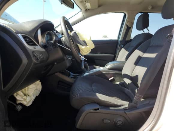 2015 Dodge Journey SXT with VIN 3C4PDDBG3FT613276, listed as a Copart auction lot 85899795 with 151,311 mi miles and Salvage title. Bid and sale history available at DreamBid. Image 7.