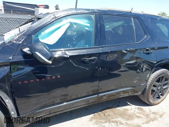 2020 Chevrolet Traverse Premier z VIN 1GNERKKW4LJ282612, wystawiony jako IAAI lot #42313667 z przebiegiem 90 922 mil mil oraz . Historia ofert i sprzedaży dostępna na DreamBid. Obrazek 15.