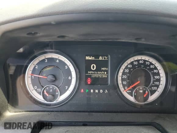 2018 Ram 1500 Tradesman z VIN 3C6RR6KG2JG225504, wystawiony jako Copart lot #56739575 z przebiegiem 137 272 mil mil oraz Szkoda całkowita • Salvage title. Historia ofert i sprzedaży dostępna na DreamBid. Obrazek 9.