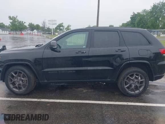 2021 Jeep Grand Cherokee Limited with VIN 1C4RJFBGXMC637709, listed as a IAAI auction lot 42343424 with 51,318 mi miles and . Bid and sale history available at DreamBid. Image 15.