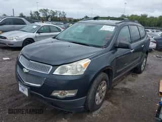 2011 Chevrolet Traverse LS z VIN 1GNKREED2BJ358695, wystawiony jako IAAI lot #43379678 z przebiegiem 155 867 mil mil oraz . Historia ofert i sprzedaży dostępna na DreamBid. Obrazek 2.