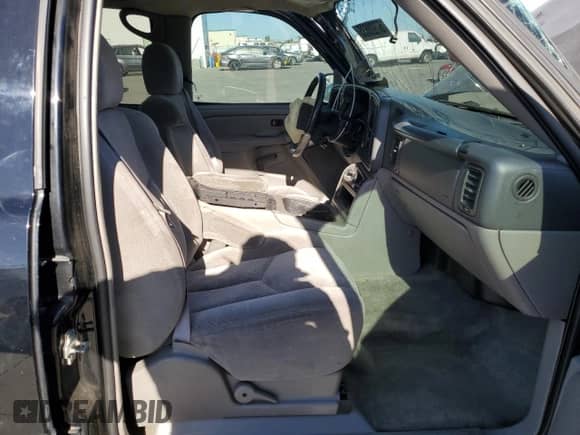2004 Chevrolet Suburban LS с VIN 3GNFK16T84G204016, выставлен на аукционе Copart как лот 67320835 с пробегом 218 681 миль миль и Списание • Salvage title. История ставок и продаж доступна на DreamBid. Изображение 7.