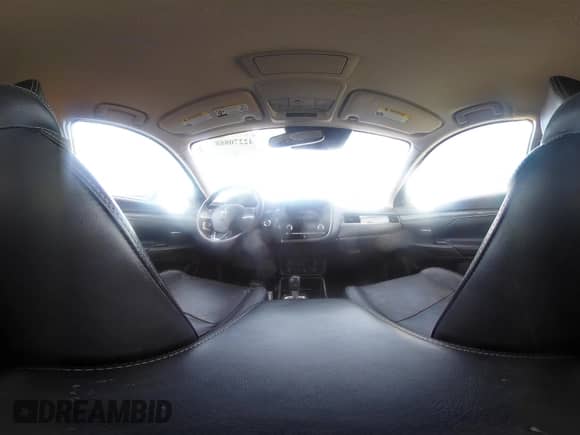 2020 Mitsubishi Outlander SE z VIN JA4AD3A33LJ001719, wystawiony jako IAAI lot #42270888 z przebiegiem 95 794 mil mil oraz . Historia ofert i sprzedaży dostępna na DreamBid. Obrazek 19.