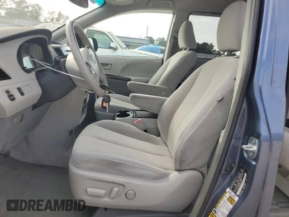 2013 Toyota Sienna LE with VIN 5TDJK3DC7DS056783, listed as a Copart auction lot 70763105 with 115,117 mi miles and Clean title. Bid and sale history available at DreamBid. Image 7.