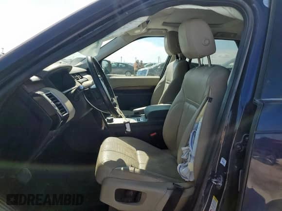 2019 Land Rover Discovery SE with VIN SALRG2RV9KA081454, listed as a Copart auction lot 69181485 with 72,609 mi miles and Salvage title. Bid and sale history available at DreamBid. Image 7.