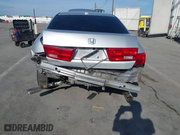 2005 Honda Accord EX-L с VIN 1HGCM66815A074712, выставлен на аукционе IAAI как лот 43247693 с пробегом 189 716 миль миль и . История ставок и продаж доступна на DreamBid. Изображение 6.