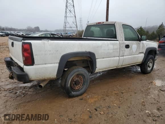 2006 Chevrolet Silverado 2500HD LS с VIN 1GCHC24U26E157706, выставлен на аукционе Copart как лот 41456705 с пробегом 178 801 миль миль и Чистый • Clean title. История ставок и продаж доступна на DreamBid. Изображение 3.