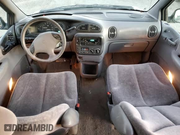 2000 Dodge Caravan SE с VIN 2B4GP44R4YR678811, выставлен на аукционе Copart как лот 81542864 с пробегом 208 789 миль миль и Списание • Salvage title. История ставок и продаж доступна на DreamBid. Изображение 8.