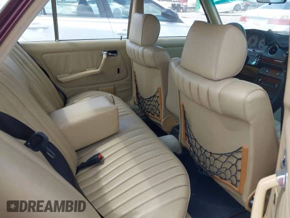 1985 Mercedes-Benz 300 с VIN WDBAB33CXFA233598, выставлен на аукционе IAAI как лот 41975316 с пробегом 149 707 миль миль и . История ставок и продаж доступна на DreamBid. Изображение 8.