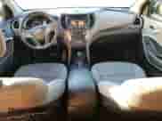 2017 Hyundai Santa Fe 2.4L с VIN 5XYZU3LB3HG433747, выставлен на аукционе Copart как лот 71958585 с пробегом 150 077 миль миль и Списание • Salvage title. История ставок и продаж доступна на DreamBid. Изображение 8.