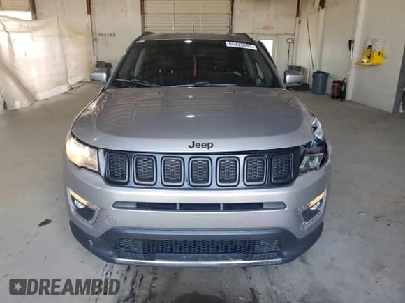 2020 Jeep Compass Limited z VIN 3C4NJCCB1LT158436, wystawiony jako Copart lot #65223995 z przebiegiem 122 633 mil mil oraz Nie do naprawy • Non repairable. Historia ofert i sprzedaży dostępna na DreamBid. Obrazek 5.