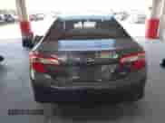 2013 Toyota Camry LE z VIN 4T1BD1FK7DU064283, wystawiony jako IAAI lot #42308435 z przebiegiem 183 355 mil mil oraz . Historia ofert i sprzedaży dostępna na DreamBid. Obrazek 16.