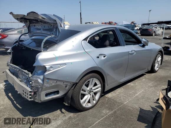 2022 Lexus IS 300 z VIN JTHAA1D26N5119540, wystawiony jako Copart lot #64757845 z przebiegiem 49 182 mil mil oraz Szkoda całkowita • Salvage title. Historia ofert i sprzedaży dostępna na DreamBid. Obrazek 3.