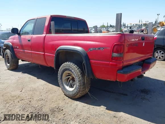 1998 Dodge 1500 с VIN 3B7HF12Z9WM292384, выставлен на аукционе IAAI как лот 42636781 с пробегом 168 397 миль миль и . История ставок и продаж доступна на DreamBid. Изображение 3.