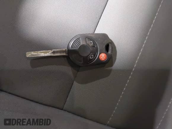 2014 Ford Escape SE с VIN 1FMCU0GX8EUA04085, выставлен на аукционе IAAI как лот 41208020 с пробегом 184 485 миль миль и . История ставок и продаж доступна на DreamBid. Изображение 11.