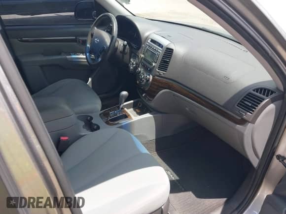 2012 Hyundai Santa Fe GLS with VIN 5XYZG3AB2CG137492, listed as a IAAI auction lot 42977846 with 110,544 mi miles and . Bid and sale history available at DreamBid. Image 5.