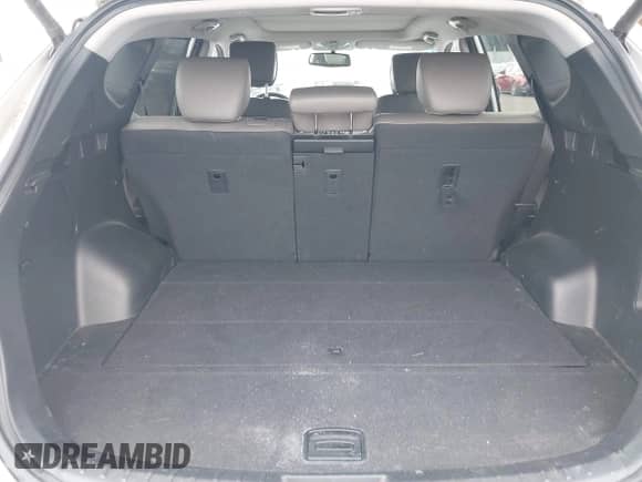 2018 Hyundai Santa Fe Ultimate with VIN 5XYZWDLA7JG542869, listed as a IAAI auction lot 41889520 with 51,294 mi miles and . Bid and sale history available at DreamBid. Image 17.