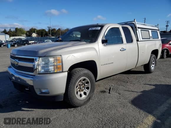 2008 Chevrolet Silverado 1500 1LT с VIN 1GCEK19JX8E190065, выставлен на аукционе Copart как лот 76371654 с пробегом 181 386 миль миль и Списание • Salvage title. История ставок и продаж доступна на DreamBid. Изображение 1.