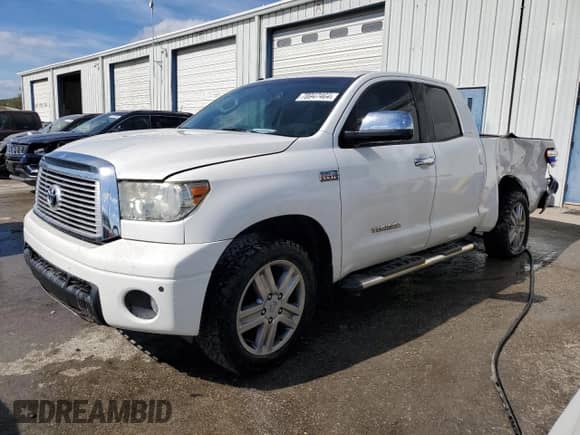 2012 Toyota Tundra Limited z VIN 5TFSY5F13CX128131, wystawiony jako Copart lot #78947464 z przebiegiem 132 206 mil mil oraz Szkoda całkowita • Salvage title. Historia ofert i sprzedaży dostępna na DreamBid. Obrazek 1.