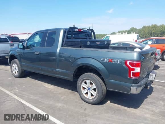 2018 Ford F-150 XLT z VIN 1FTEX1EP5JKD65356, wystawiony jako IAAI lot #43290503 z przebiegiem 75 709 mil mil oraz . Historia ofert i sprzedaży dostępna na DreamBid. Obrazek 3.